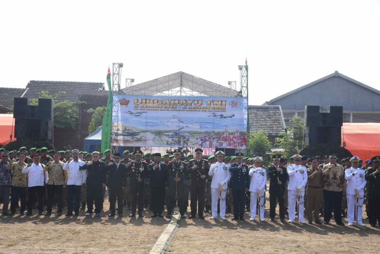 HUT ke-81 TNI, Pemkab Sidoarjo Dorong Penguatan Sinergi TNI dan Masyarakat