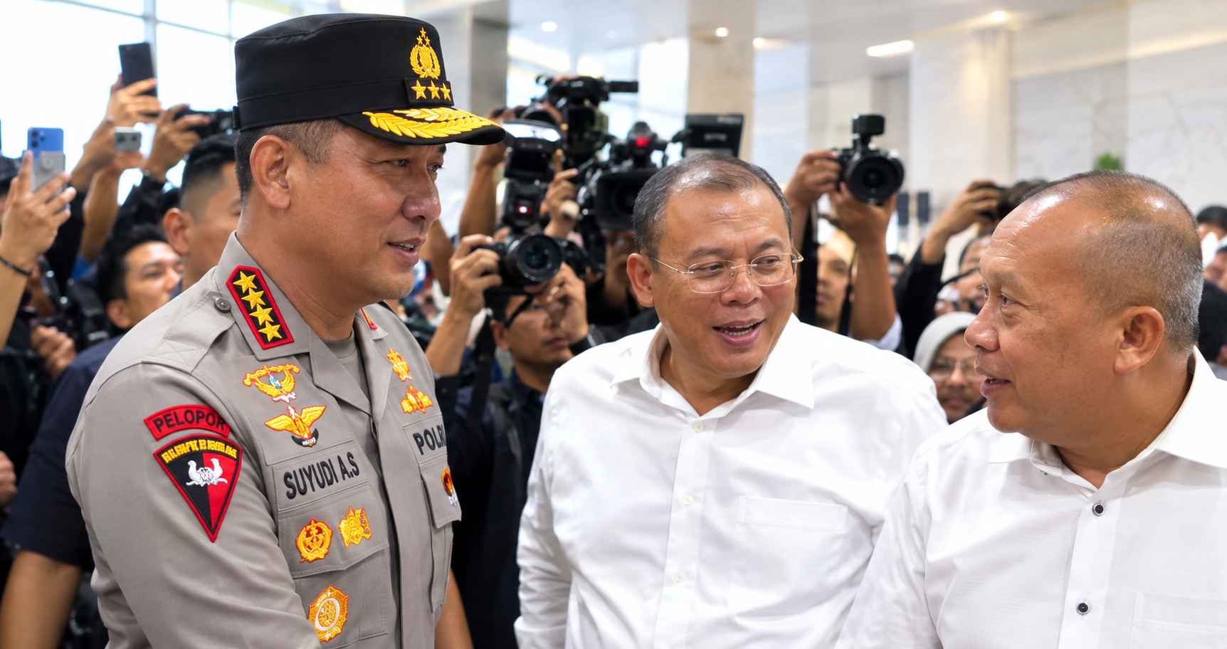 Kapolri Temui Langsung Massa Buruh, KAKI Jatim Puji Sikap Keterbukaan Publik.